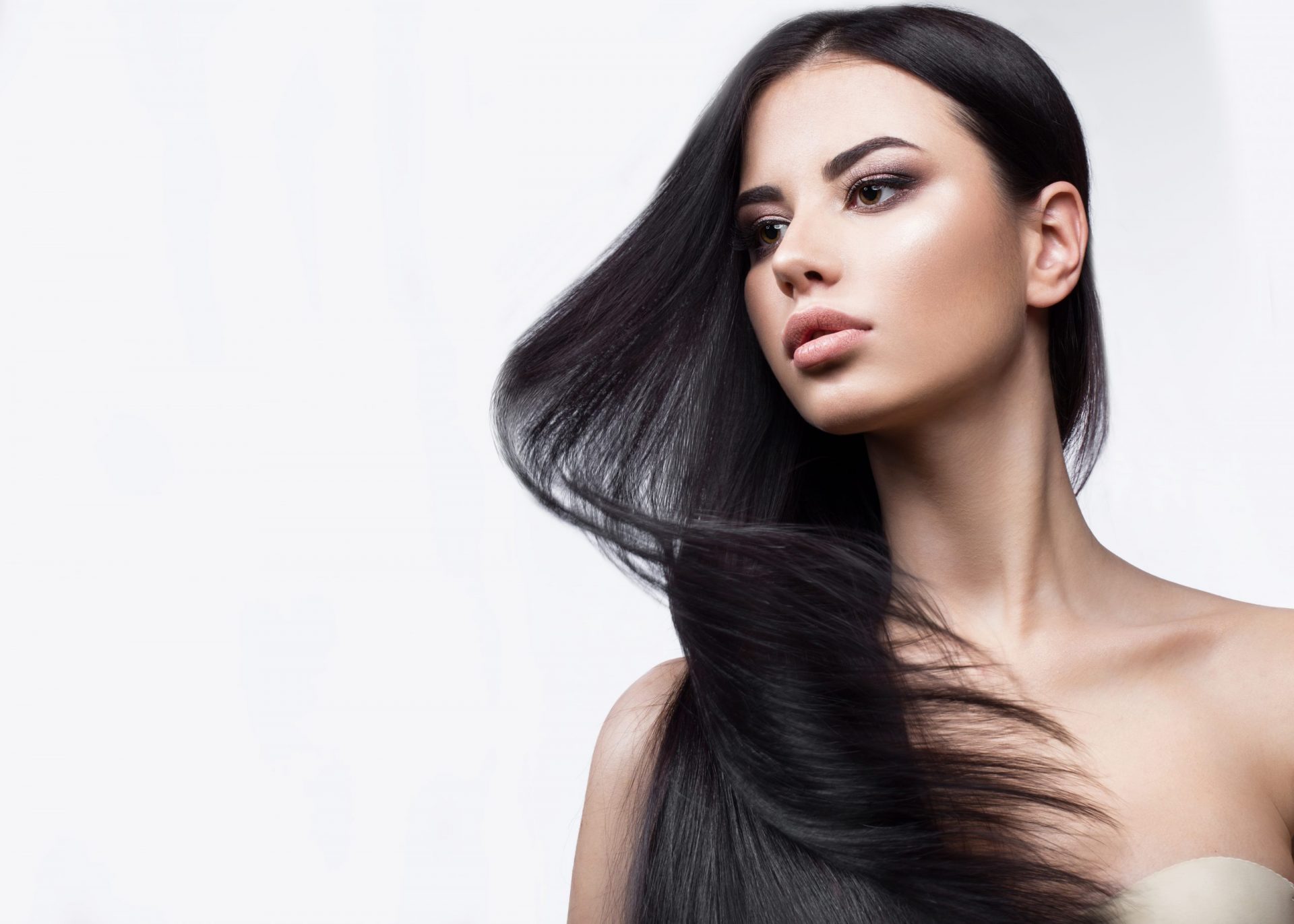 Permanent Hair StraighteningTreatment in Beauty Salon Tijuana